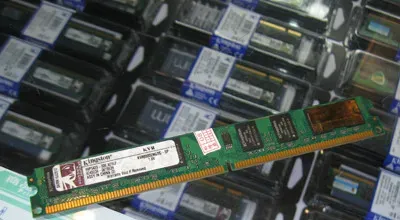 金士顿2GB DDR2 800的CL值是多少