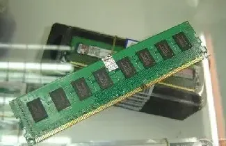 金士顿2GB DDR3 1333双通道蓝屏怎么办_金士顿内存条怎么看参数